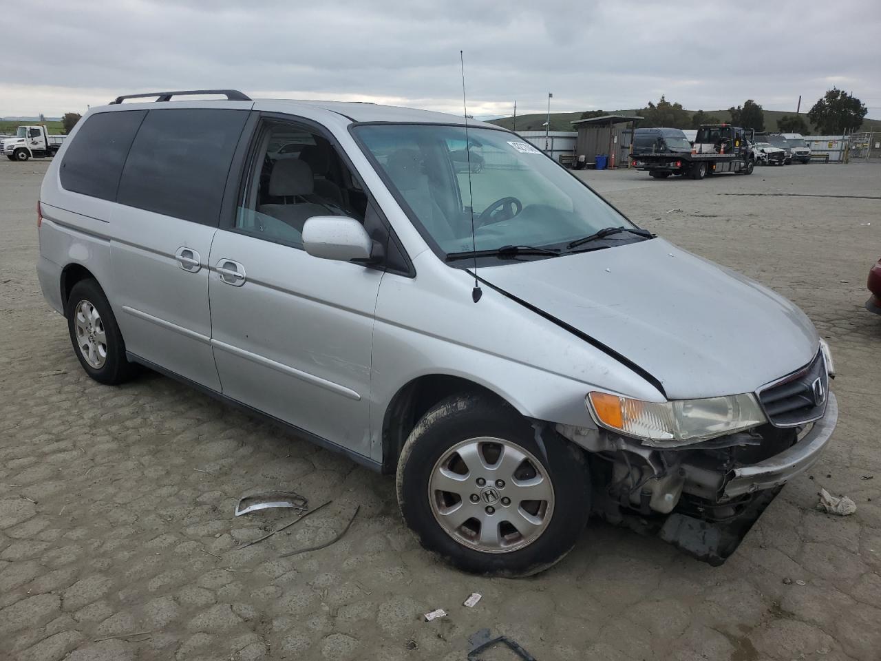 2004 Honda Odyssey - Image 4