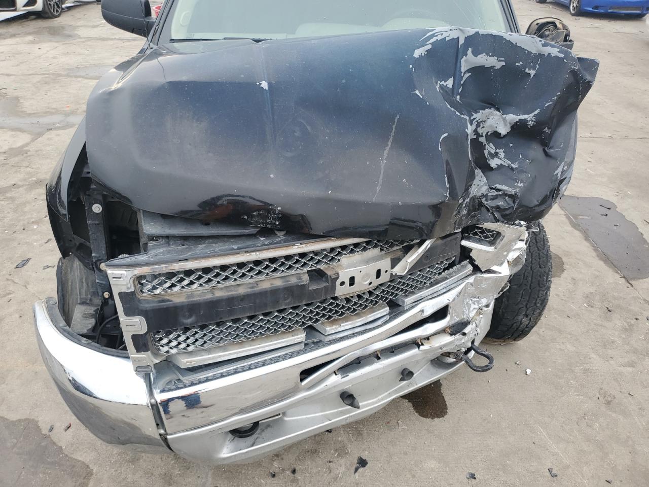 2012 Chevrolet Silverado - Image 13