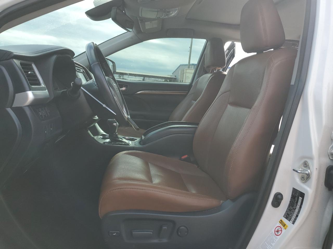 2018 Toyota Highlander - Image 7
