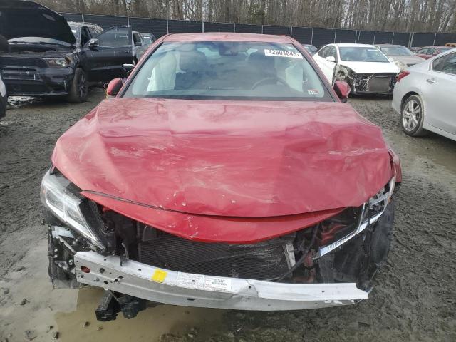  TOYOTA CAMRY 2023 Czerwony