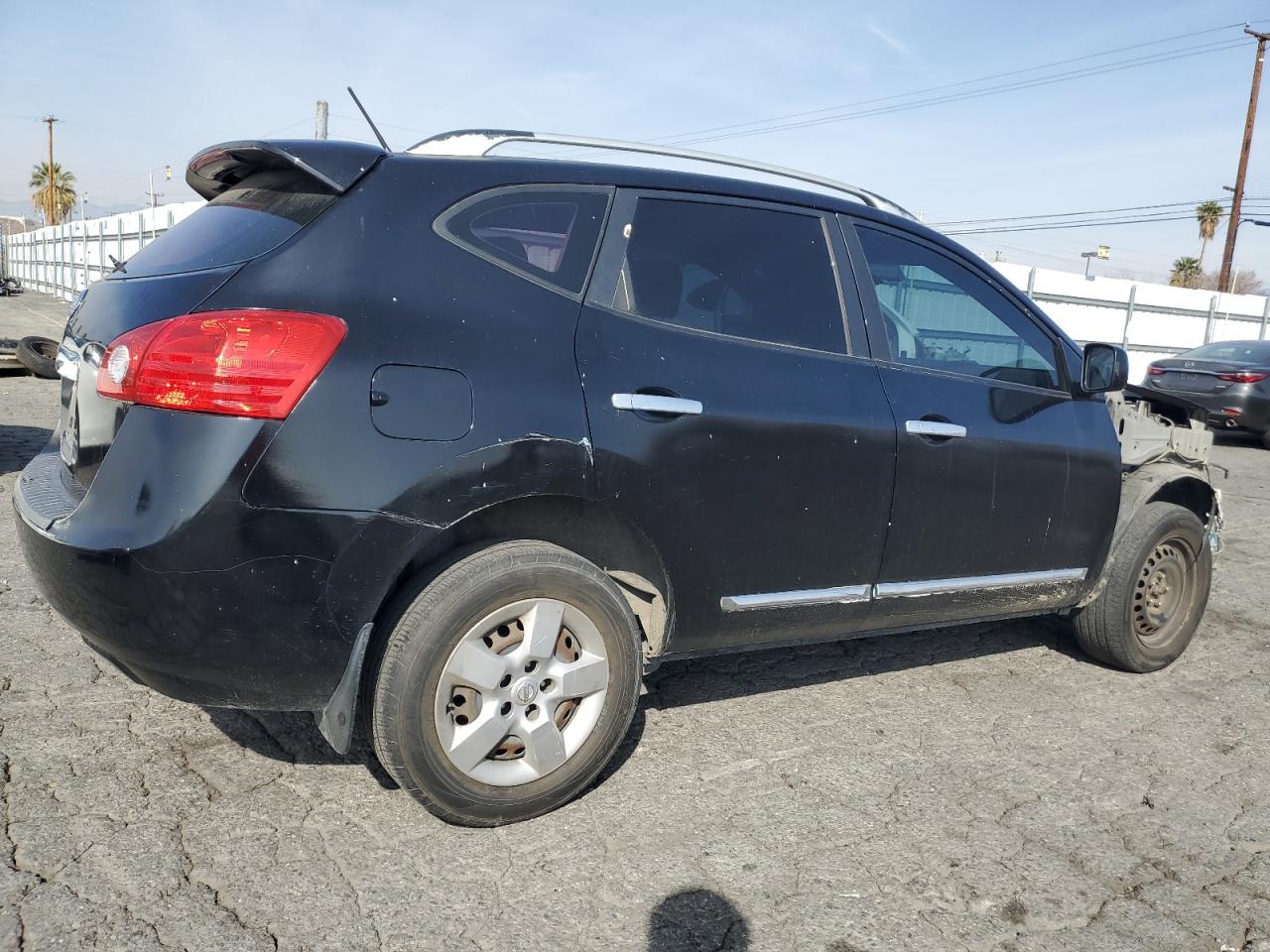 2014 Nissan Rogue - Image 3