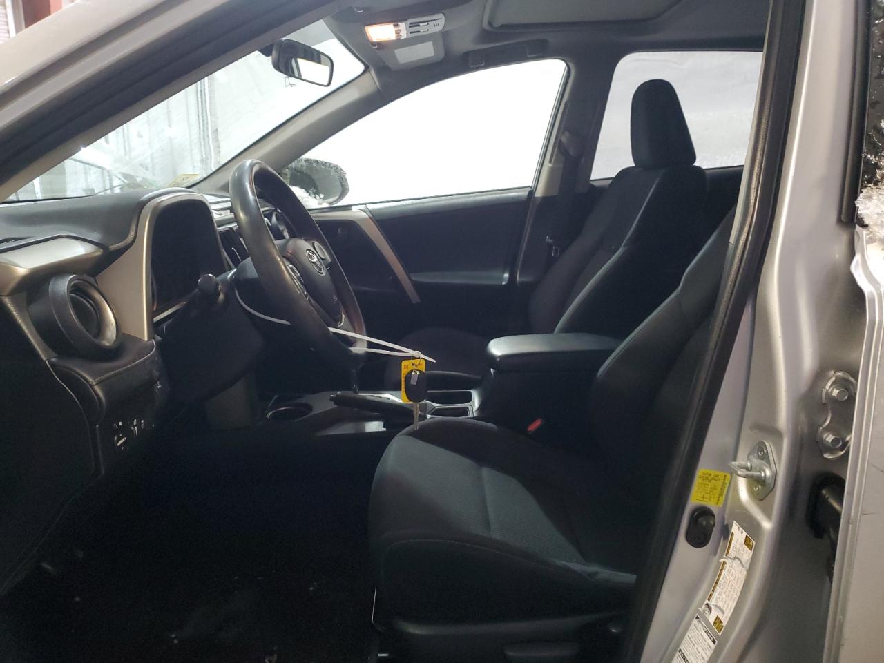2013 Toyota RAV 4 - Image 7