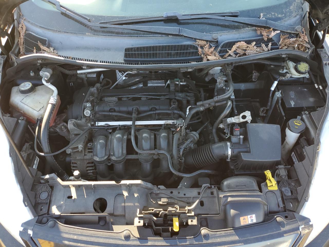 2012 Ford Fiesta - Image 12