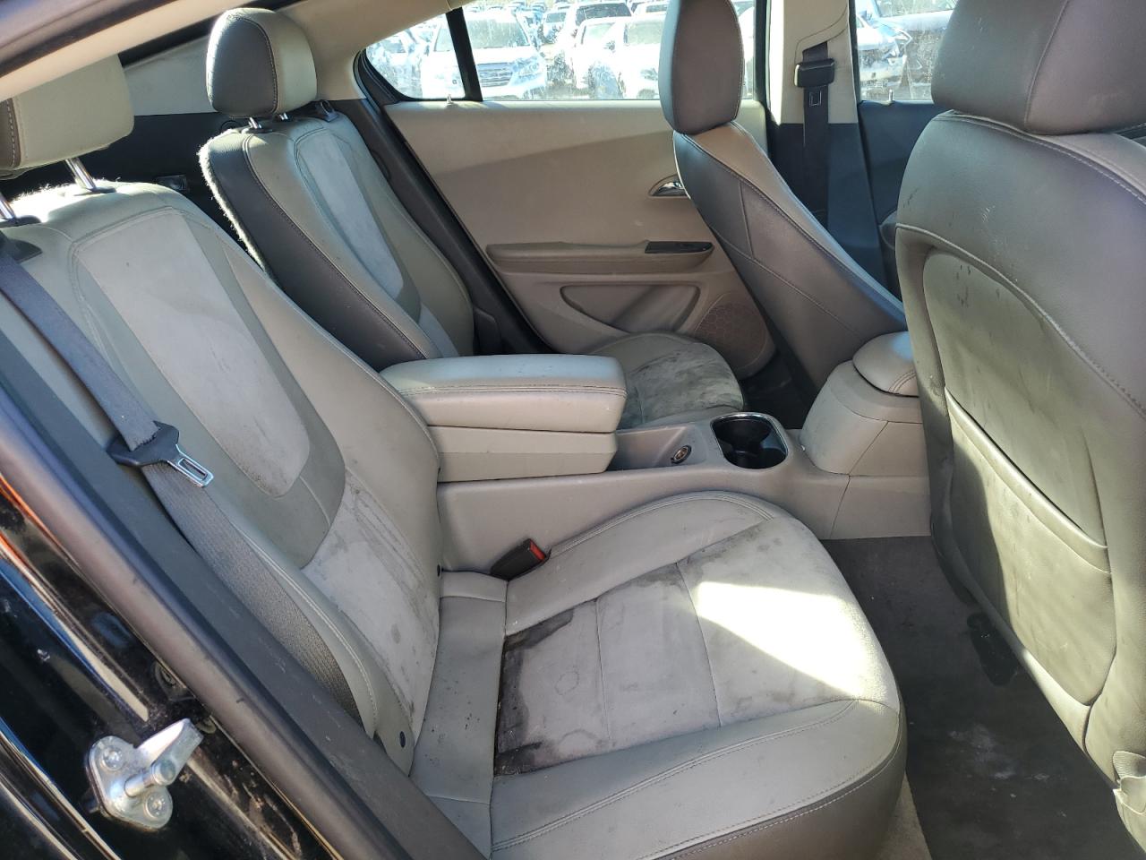 2014 Chevrolet Volt - Image 10