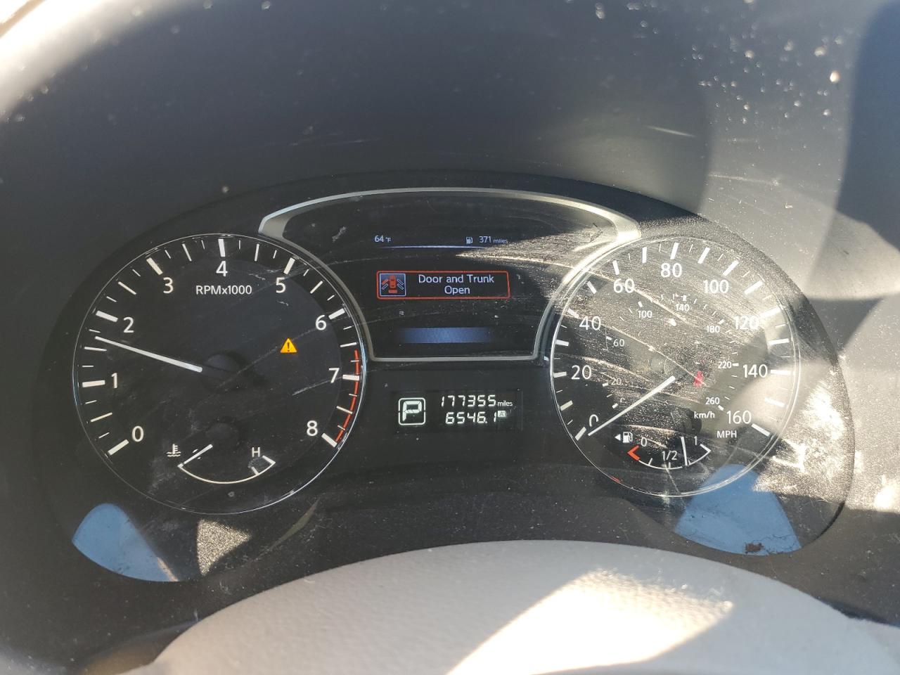 2015 Nissan Altima - Image 9
