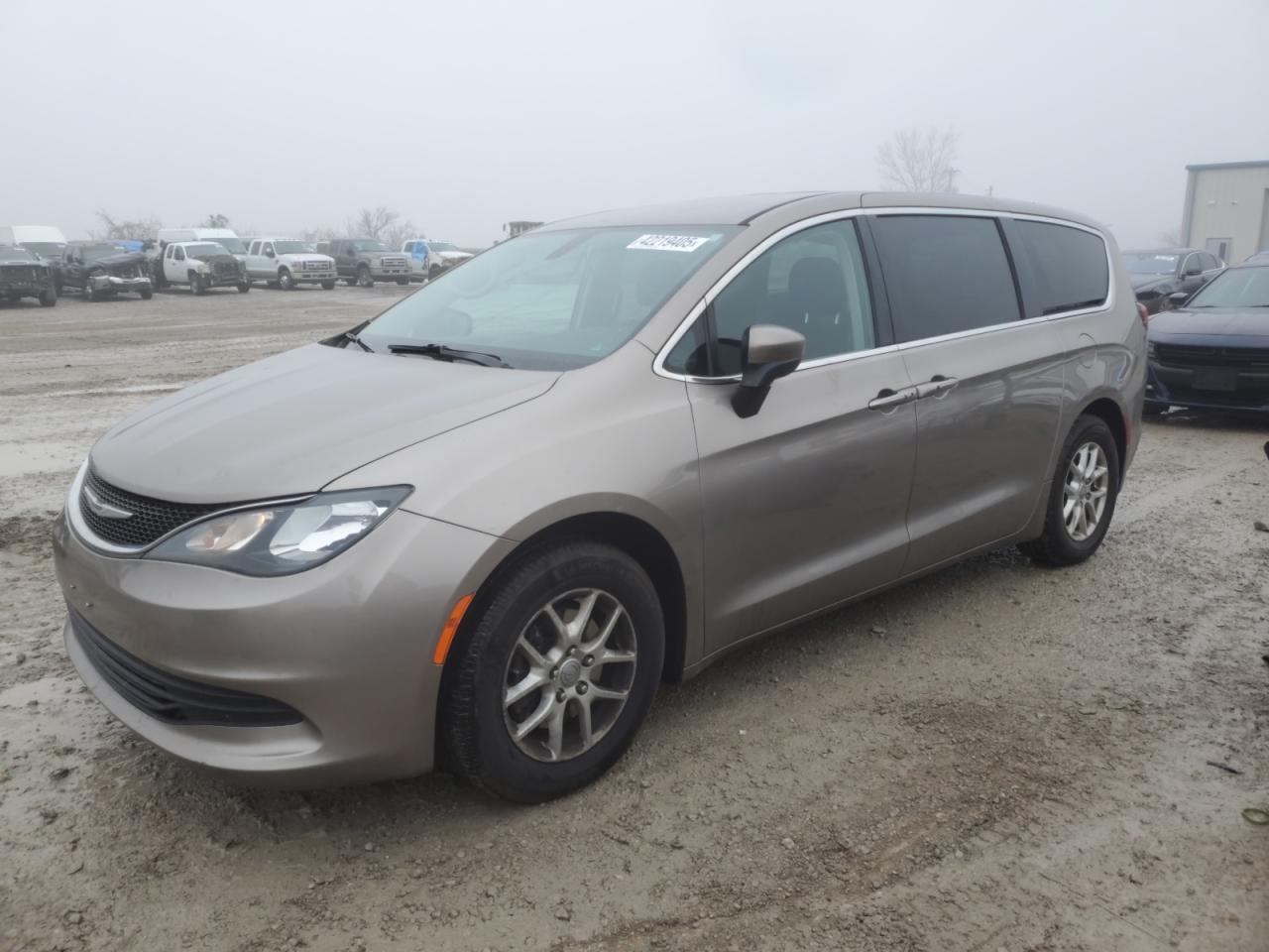 2017 Chrysler Pacifica - Image 1