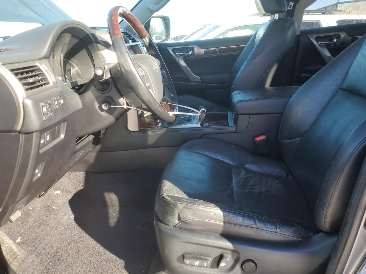 2017 Lexus GX - Image 7