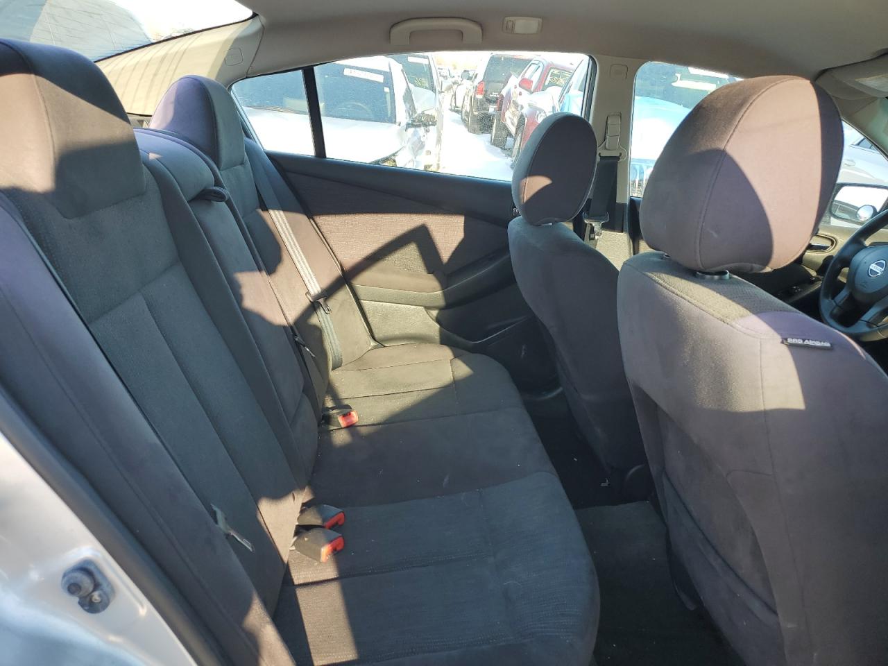2012 Nissan Altima - Image 10