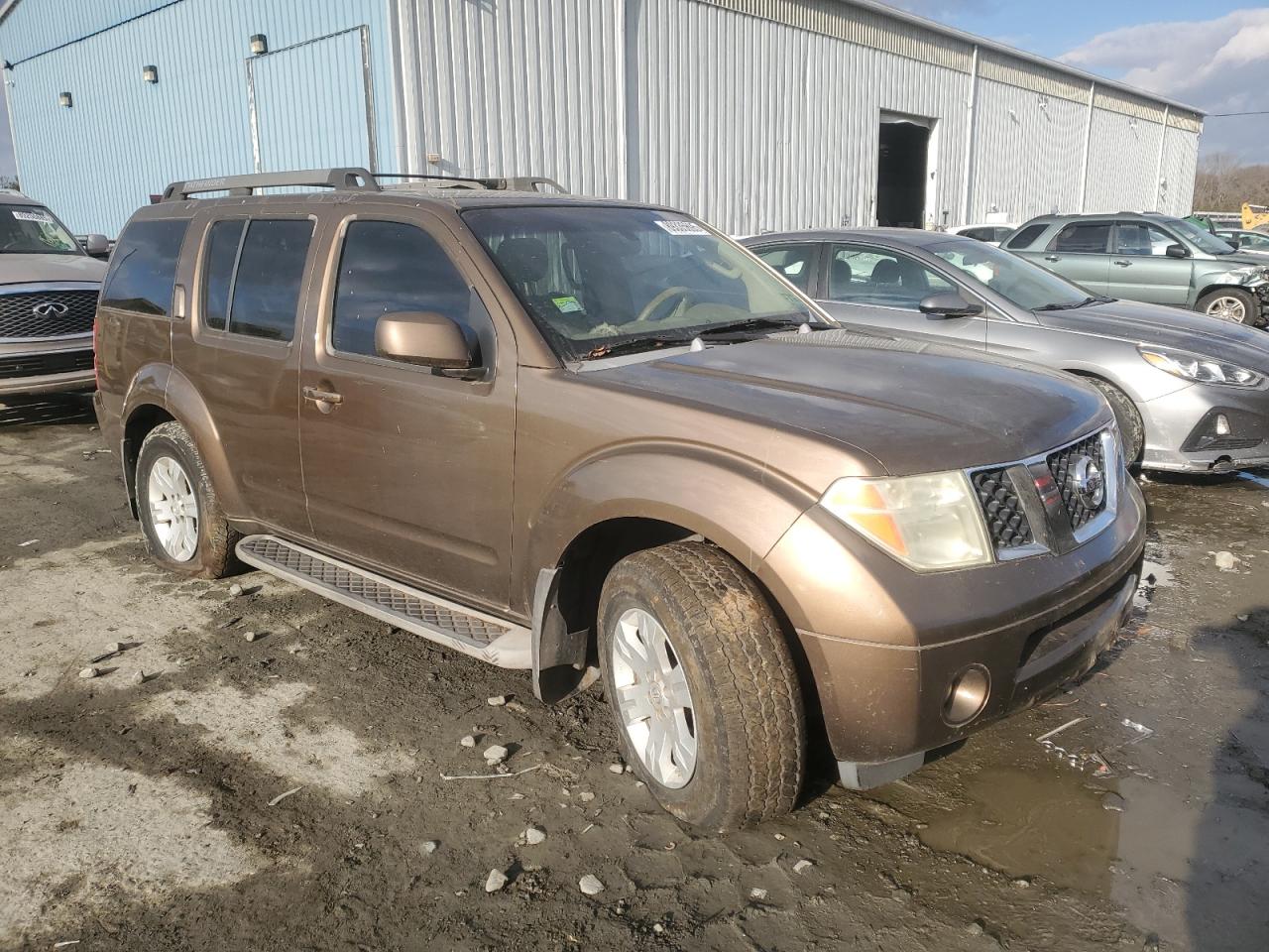 2005 Nissan Pathfinder - Image 4