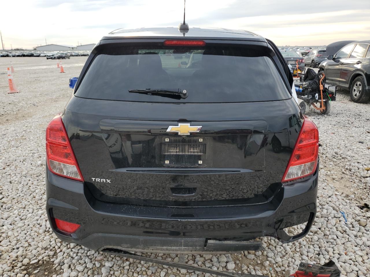 2020 Chevrolet Trax - Image 6