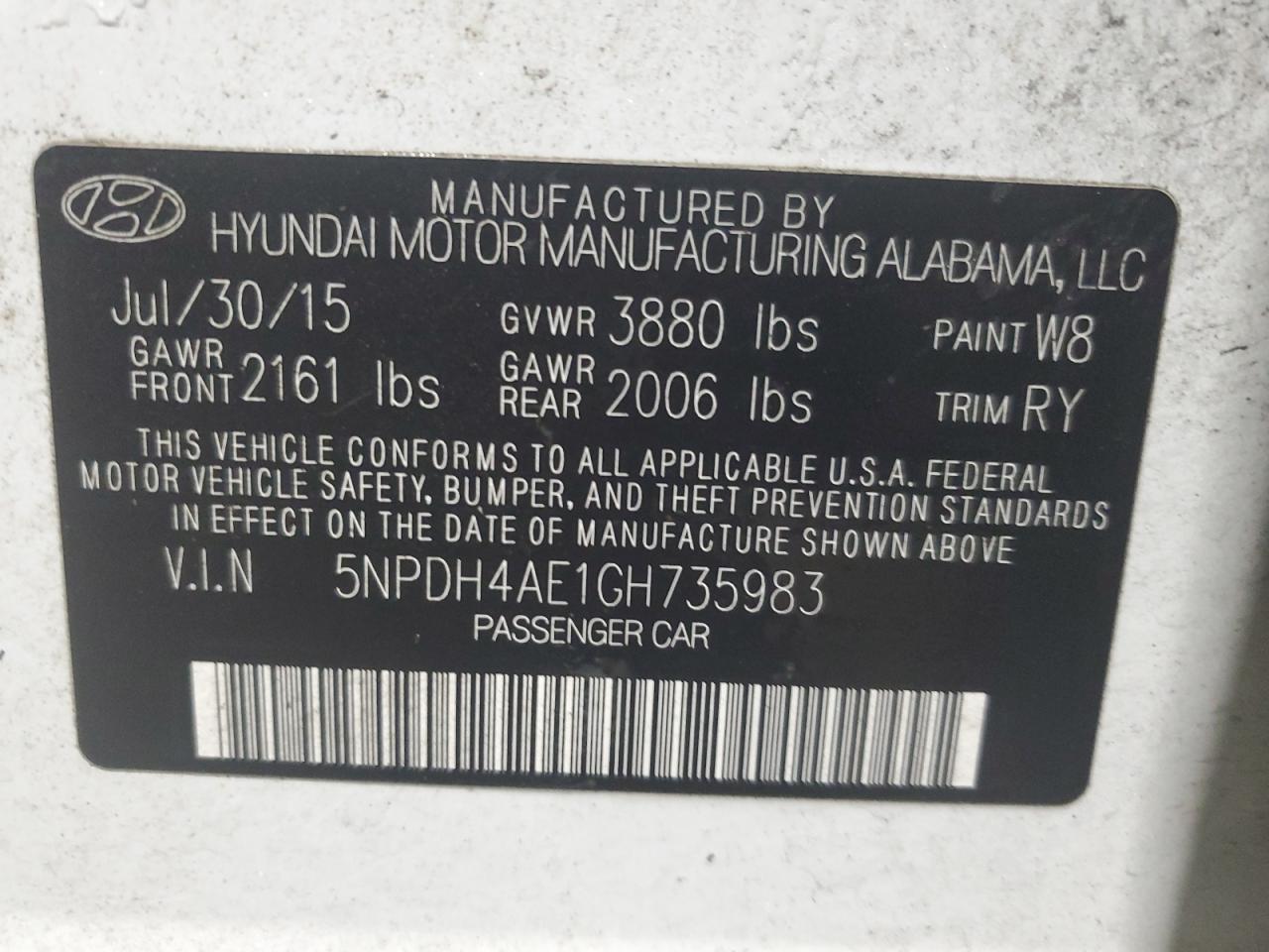 2016 Hyundai Elantra - Image 13