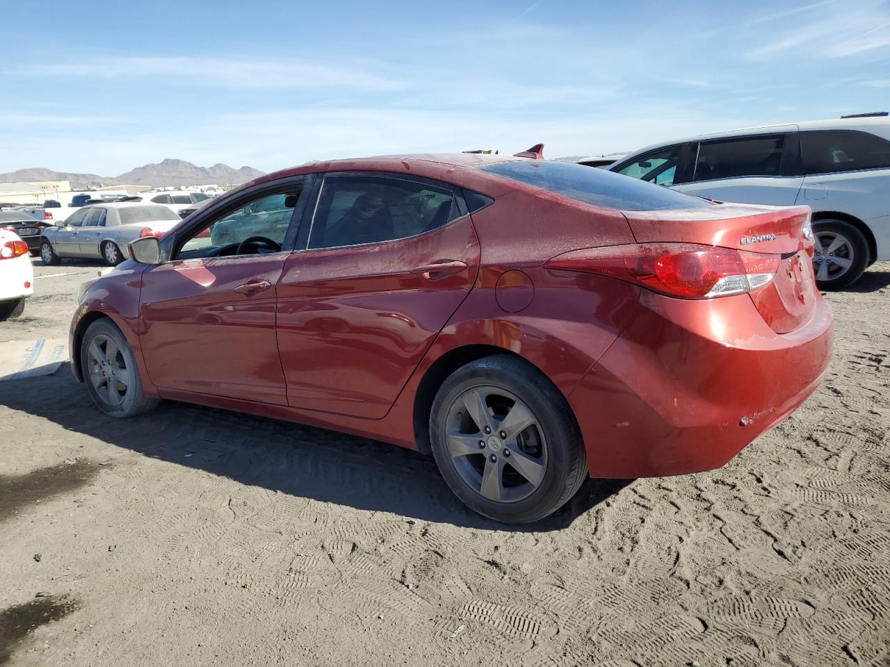 VIN KMHDH4AE7DU866087 2013 HYUNDAI ELANTRA no.2