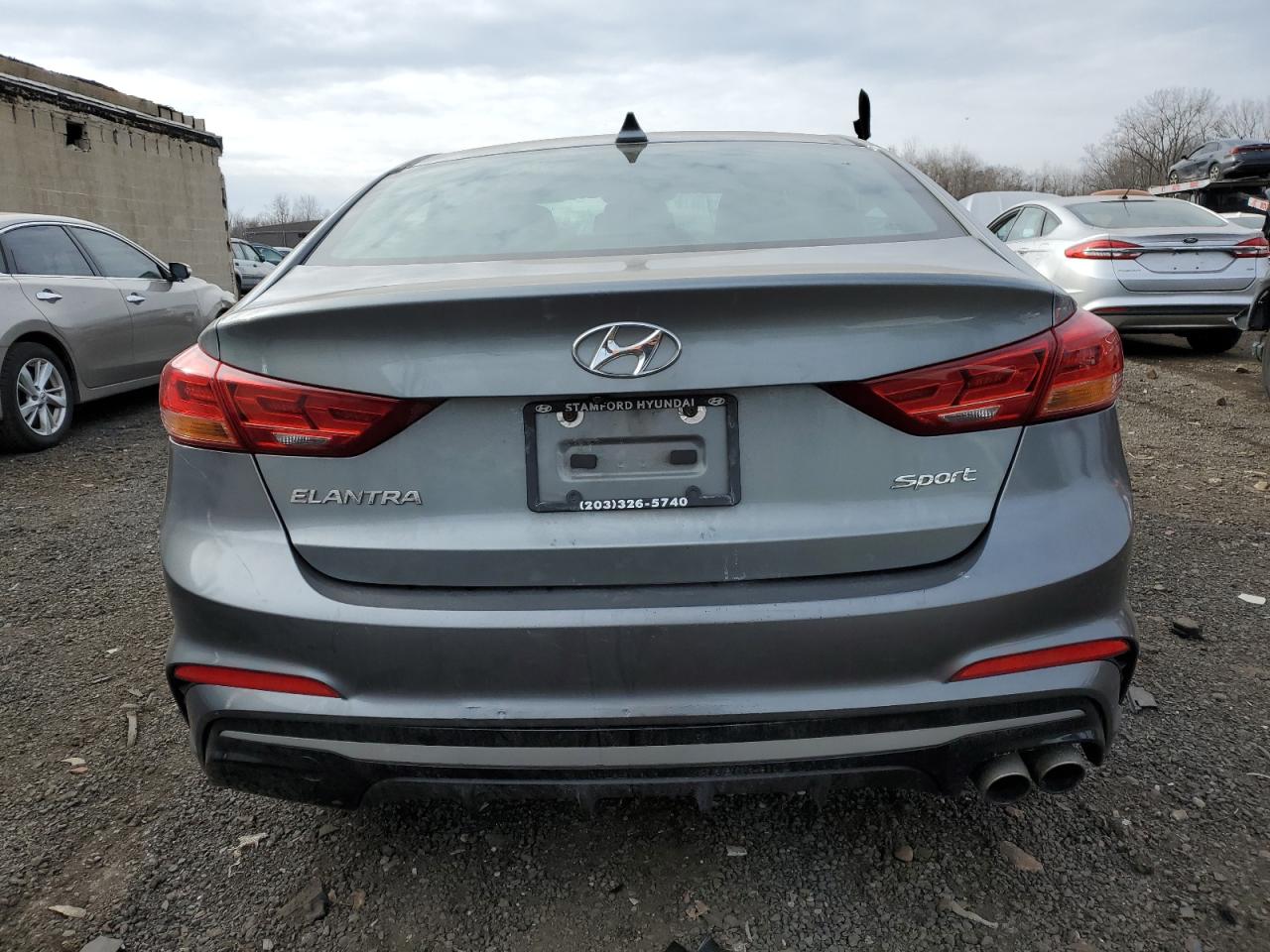 2017 Hyundai Elantra - Image 6