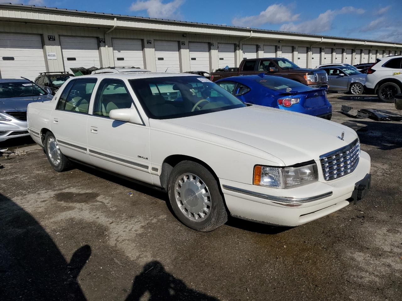 1998 Cadillac De Ville - Image 4