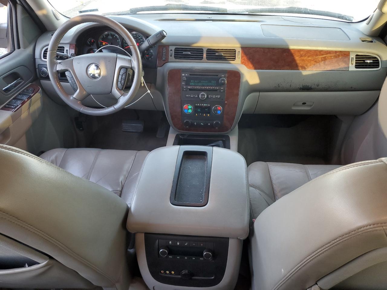 2011 Chevrolet Tahoe - Image 8