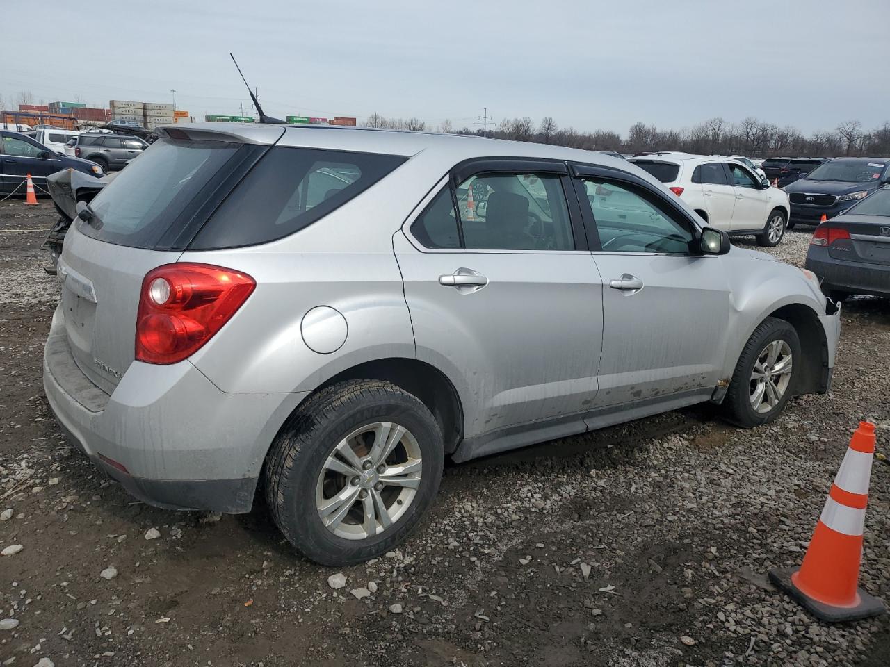 2010 Chevrolet Equinox - Image 3