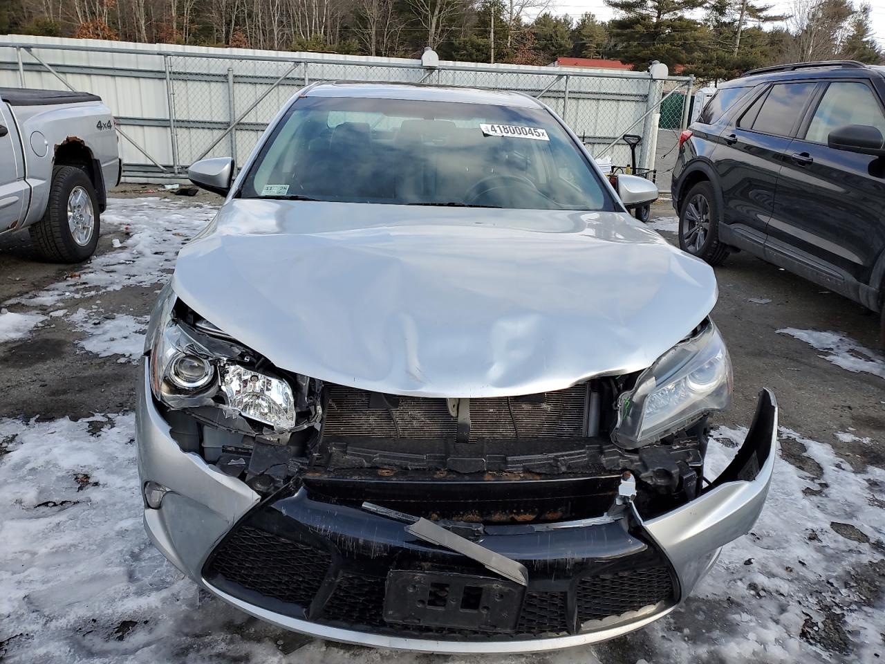 2015 Toyota Camry - Image 5