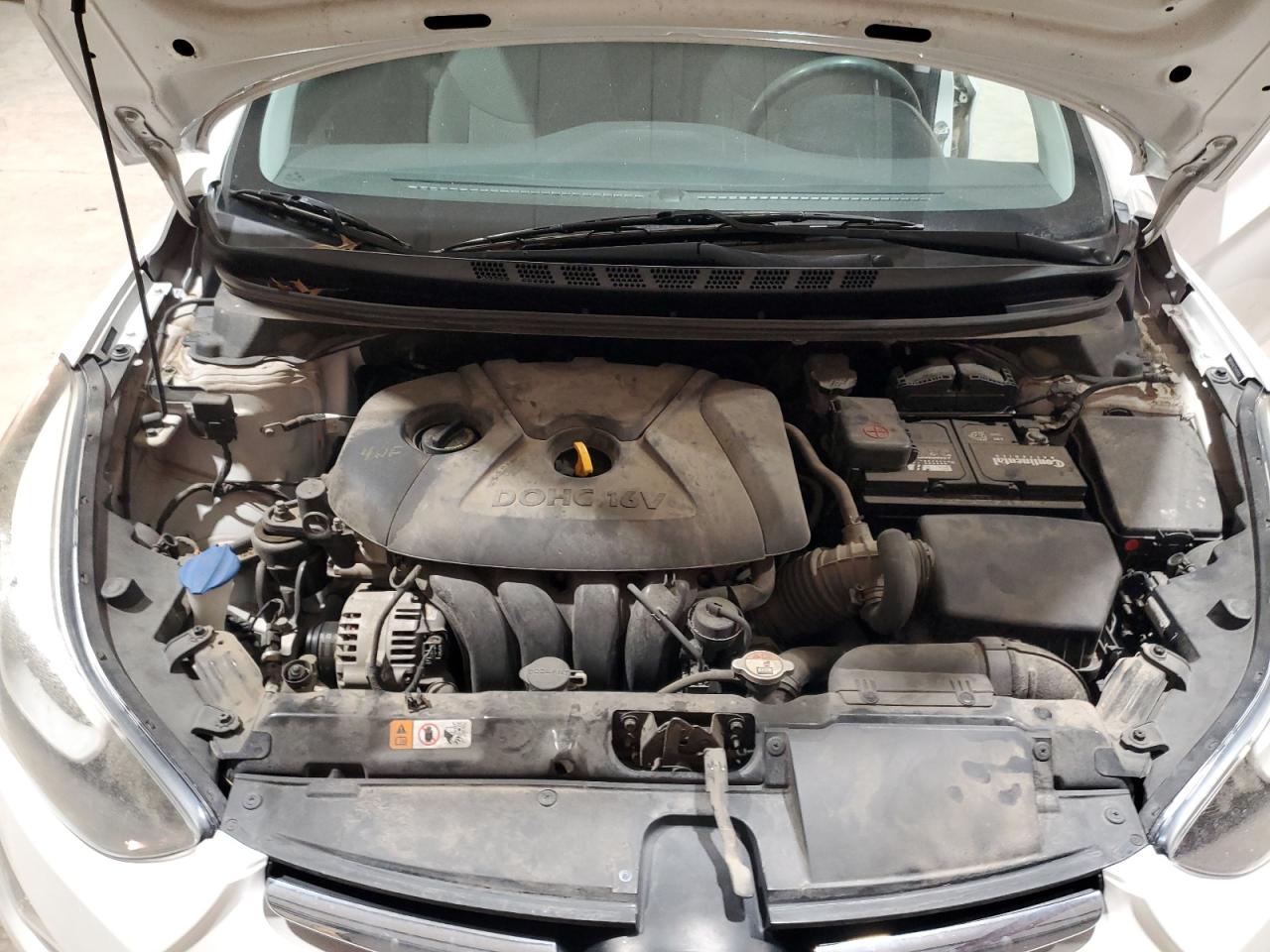 2014 Hyundai Elantra - Image 11