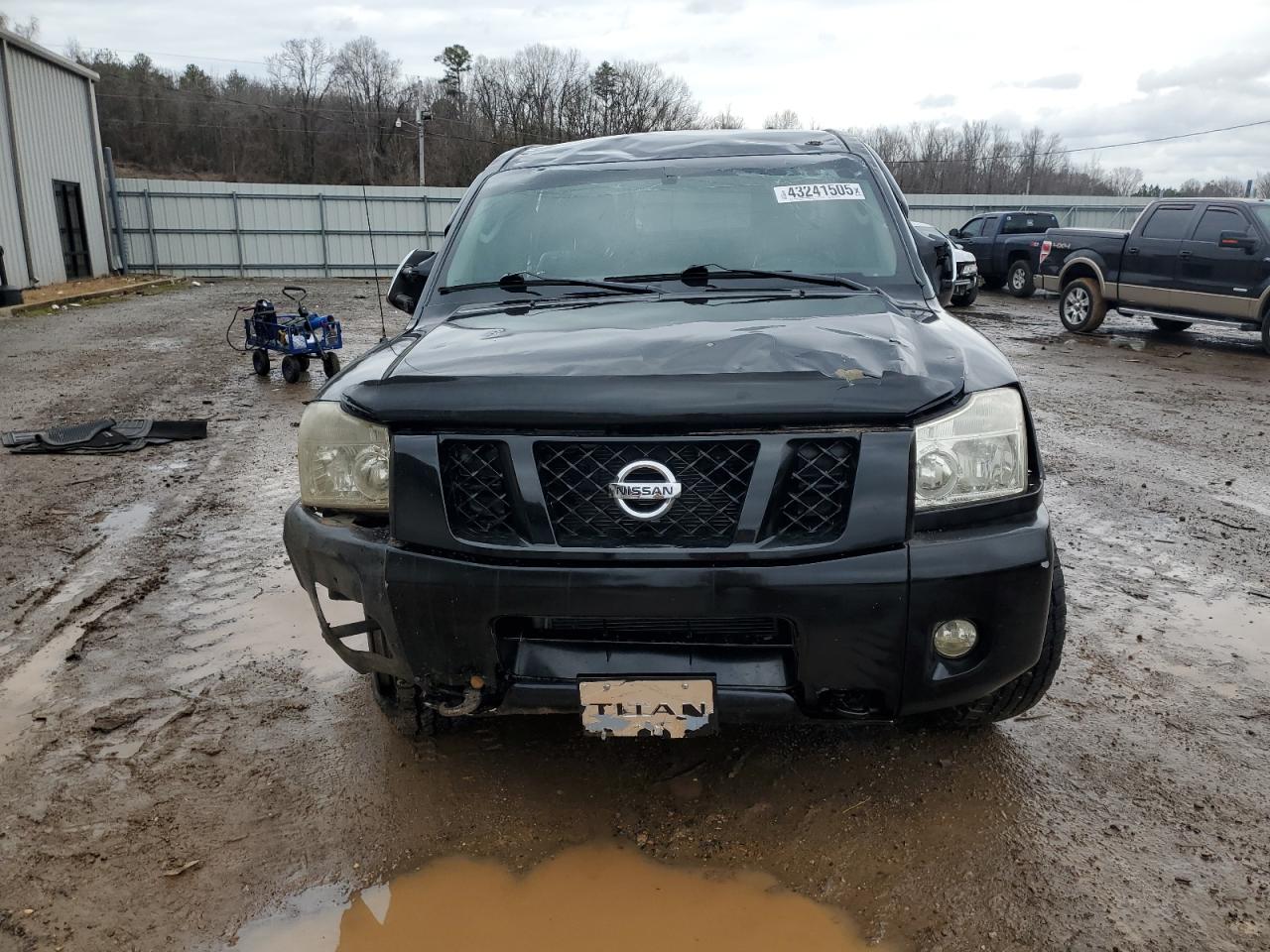 2011 Nissan Titan - Image 5