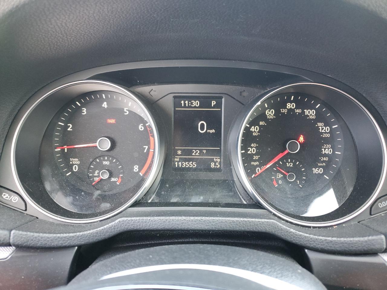 2017 Volkswagen Passat - Image 9