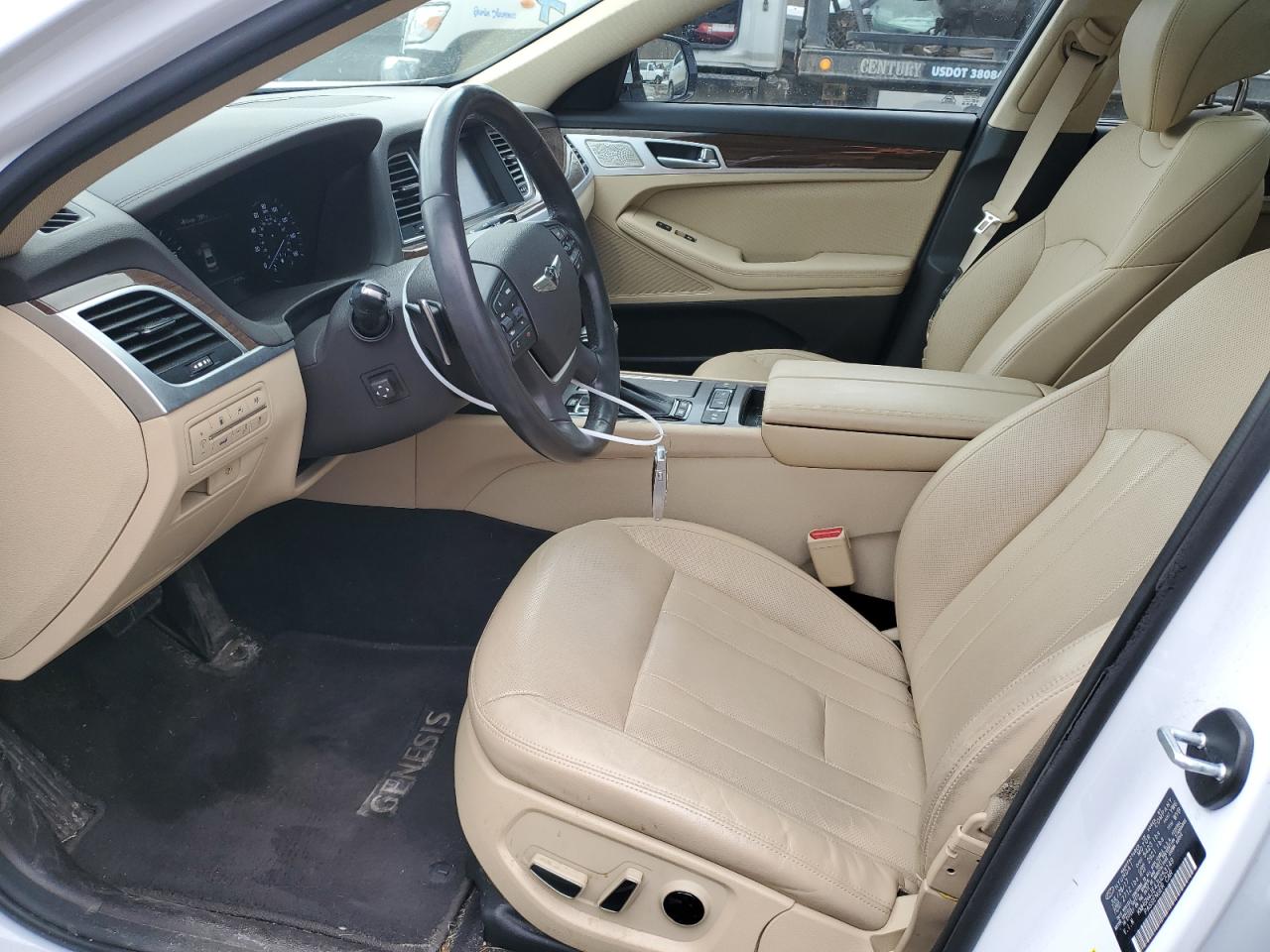 2018 Genesis G80 - Image 7
