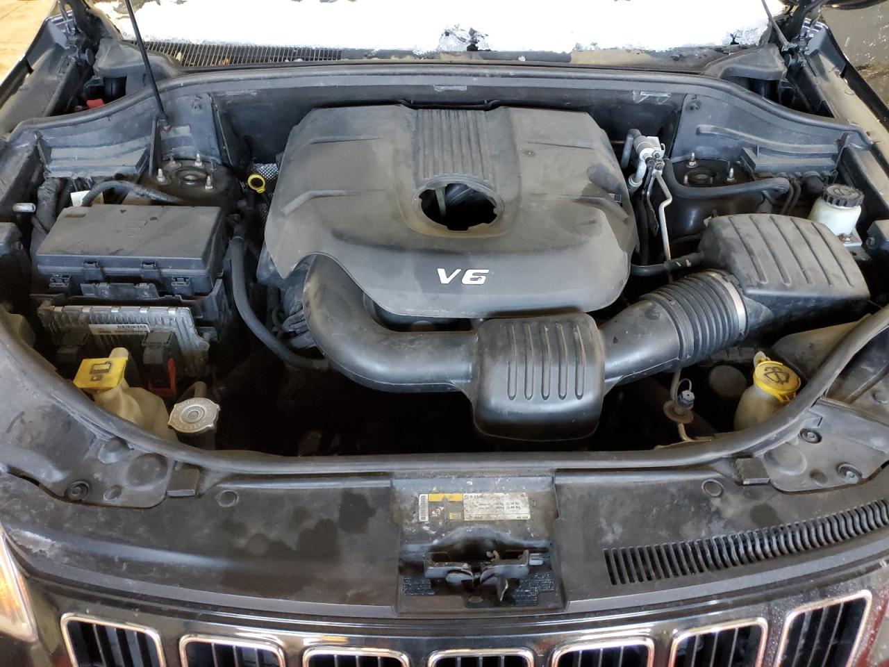 2014 Jeep Grand Cherokee - Image 12