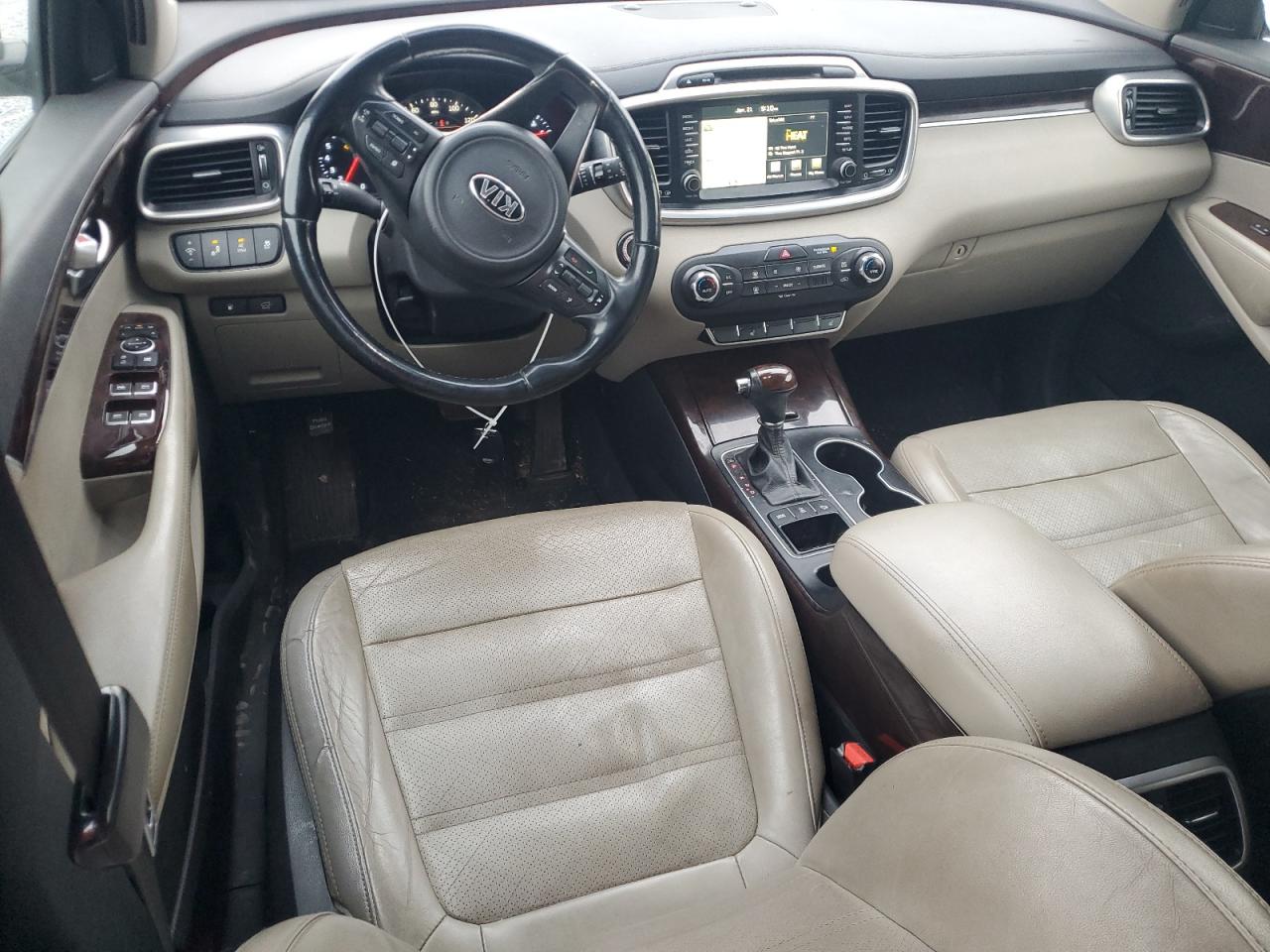 2016 Kia Sorento - Image 8