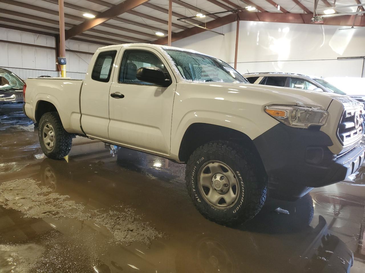 2017 Toyota Tacoma - Image 4