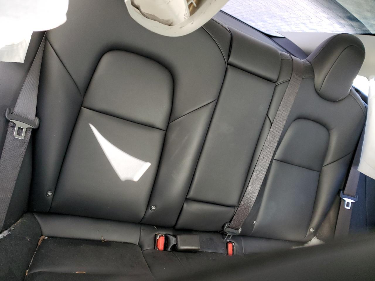 2018 Tesla Model 3 VIN: 5YJ3E1EA0JF041186 Lot: 84741054