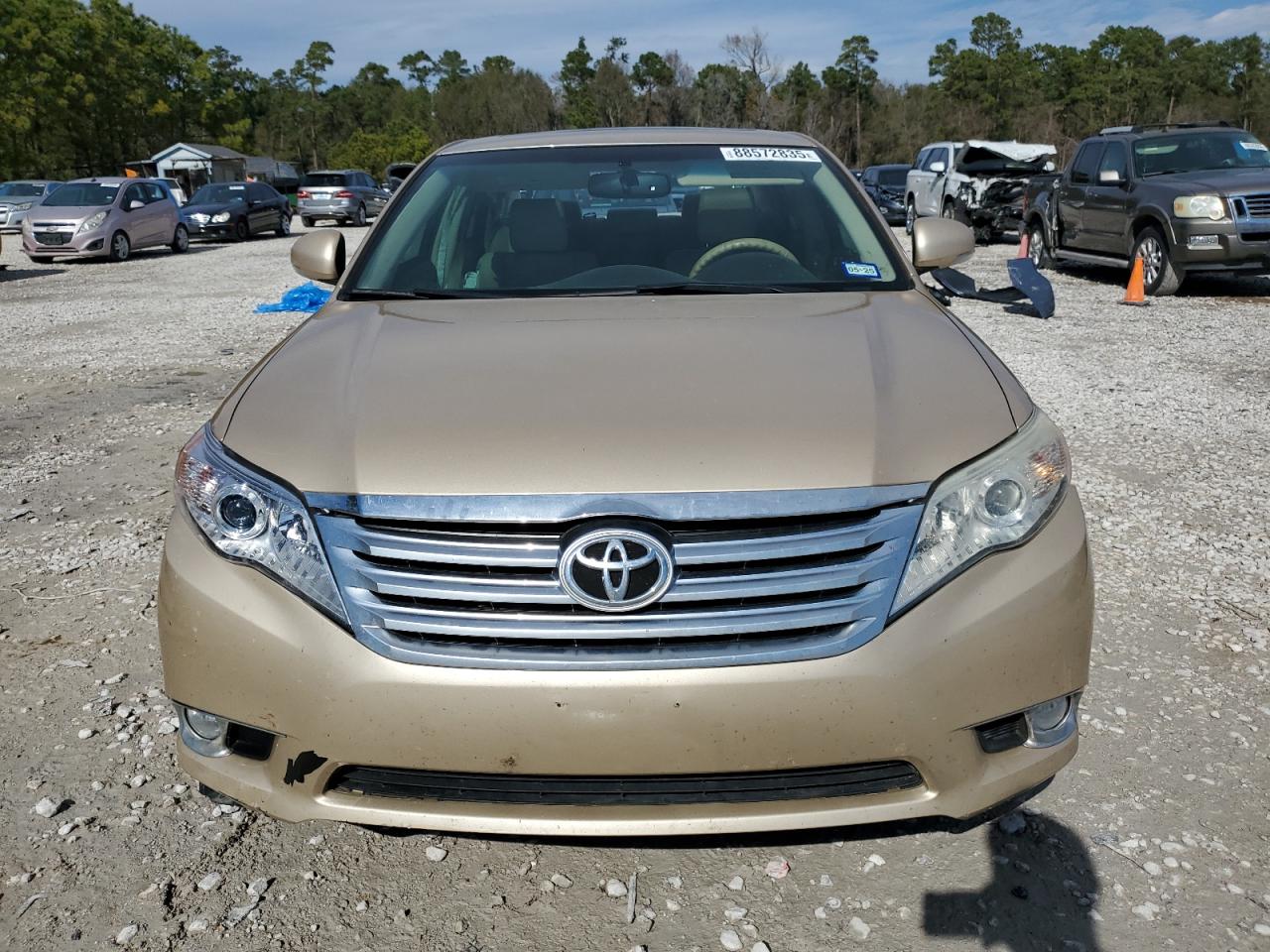 2012 Toyota Avalon - Image 5