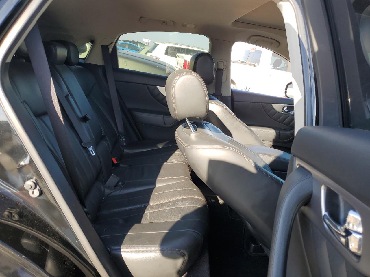 2013 Infiniti FX - Image 10