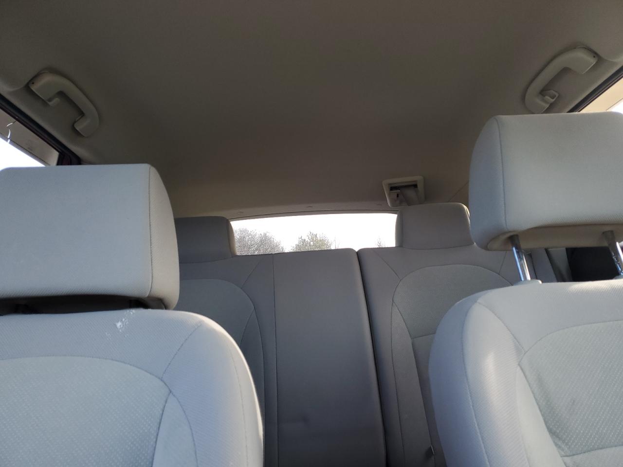 2010 Nissan Rogue - Image 10