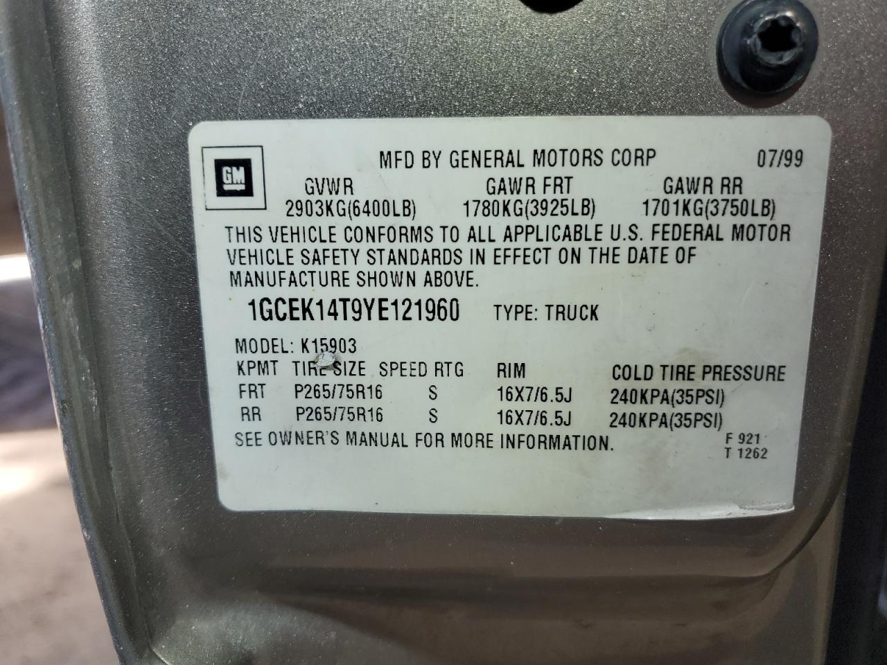 2000 Chevrolet Silverado - Image 13