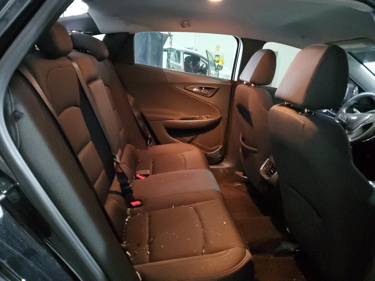 2016 Chevrolet Malibu - Image 10