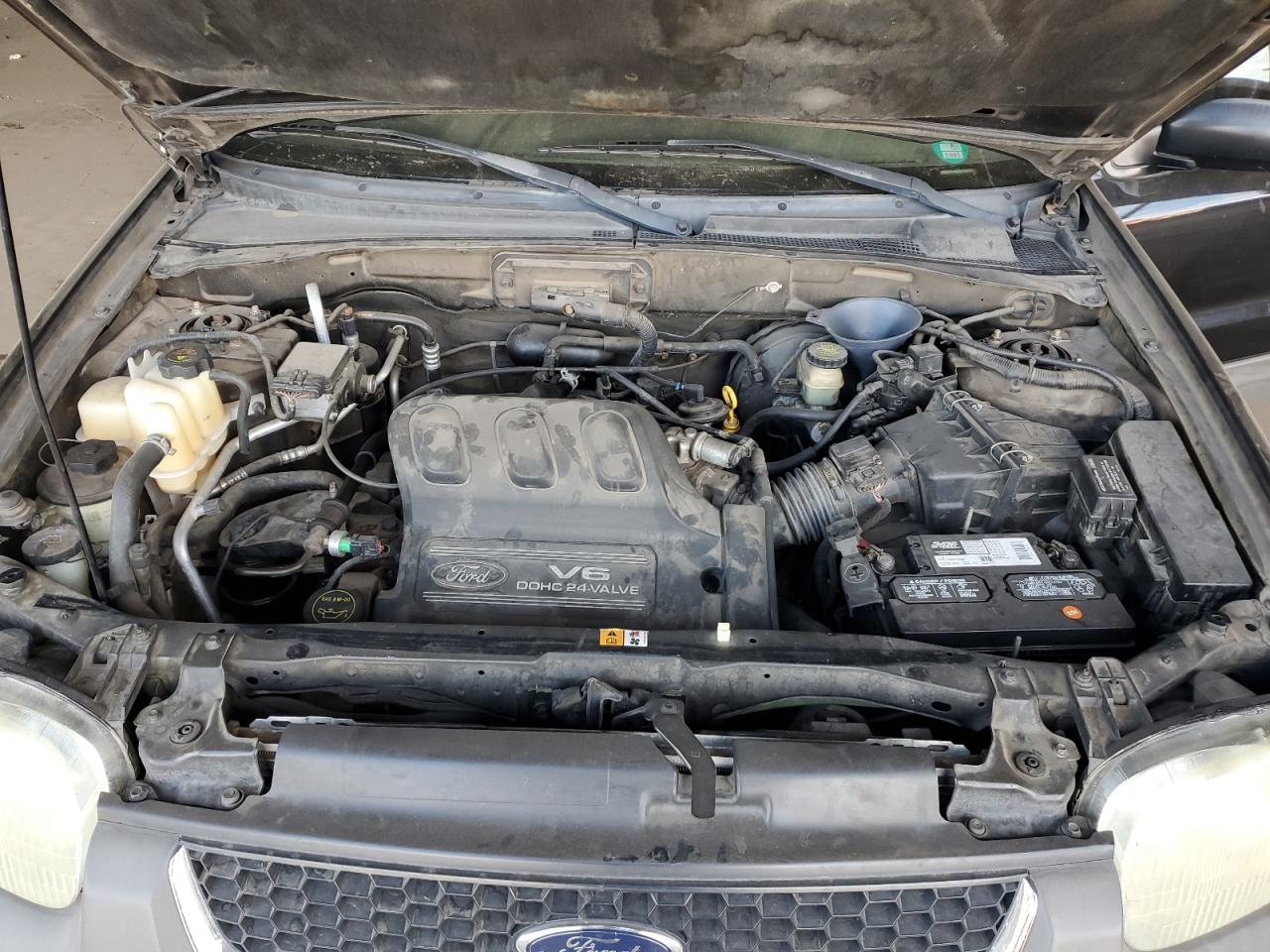 2001 Ford Escape - Image 11