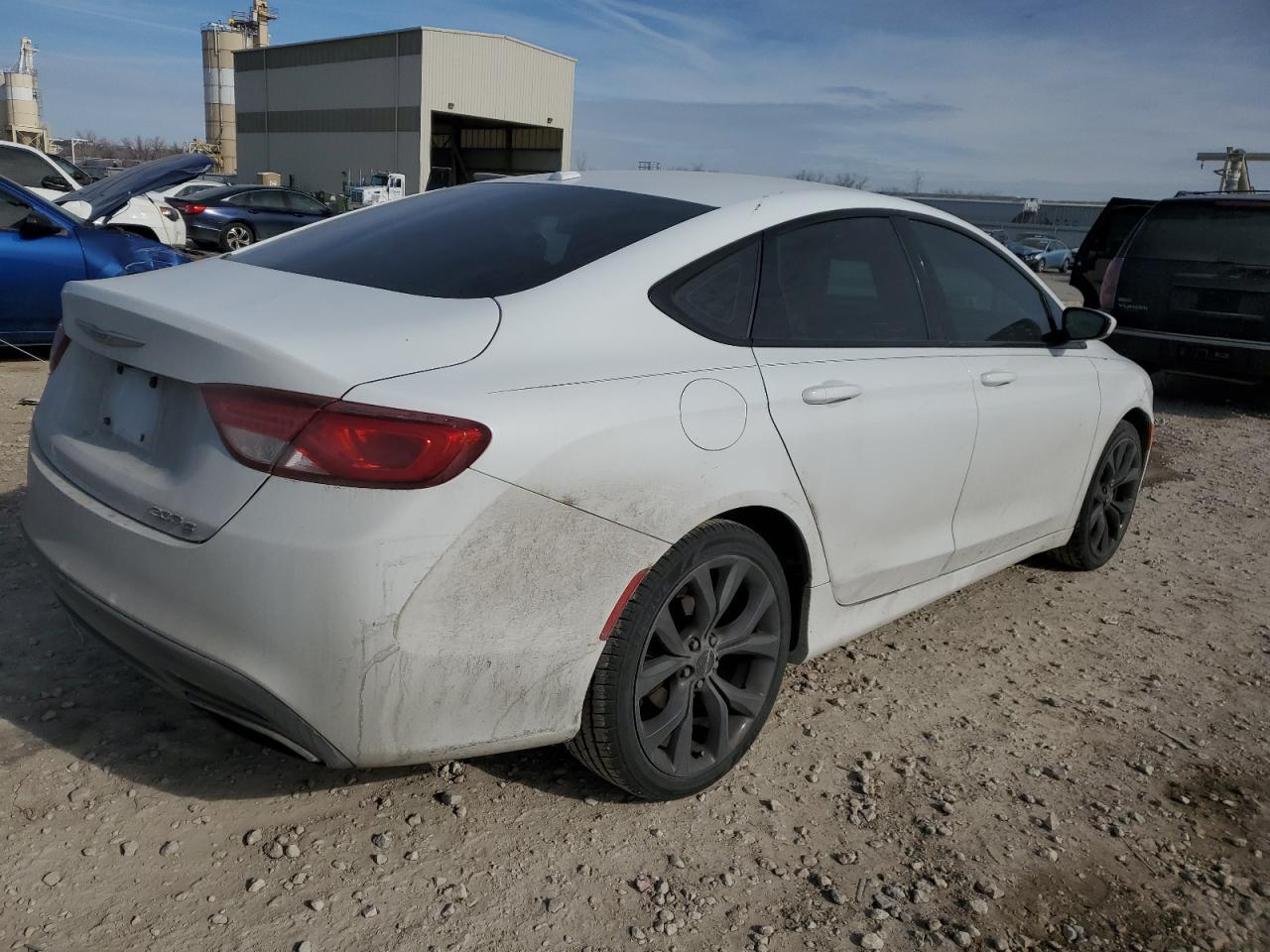 2015 Chrysler 200 - Image 3