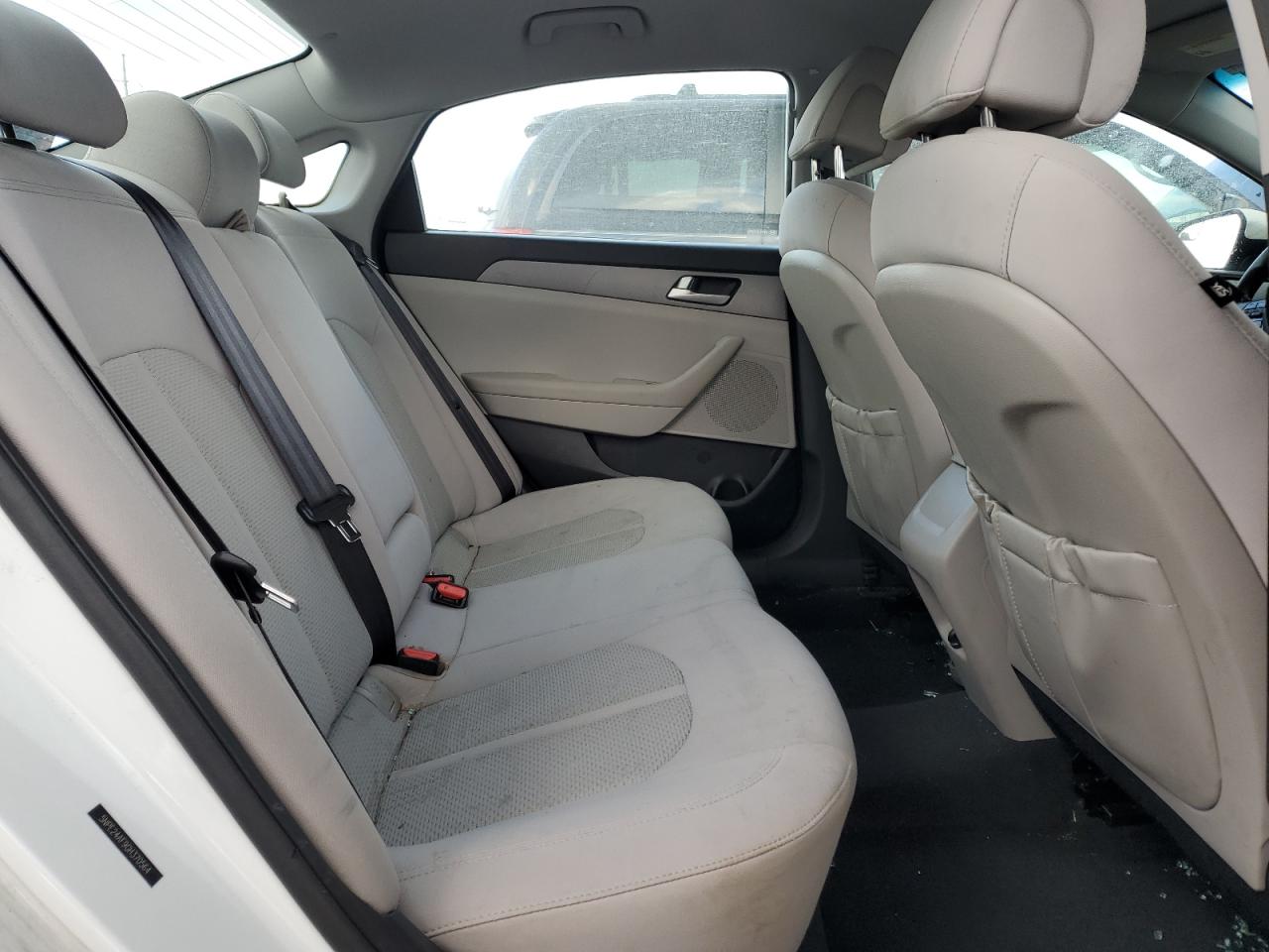 2016 Hyundai Sonata - Image 10