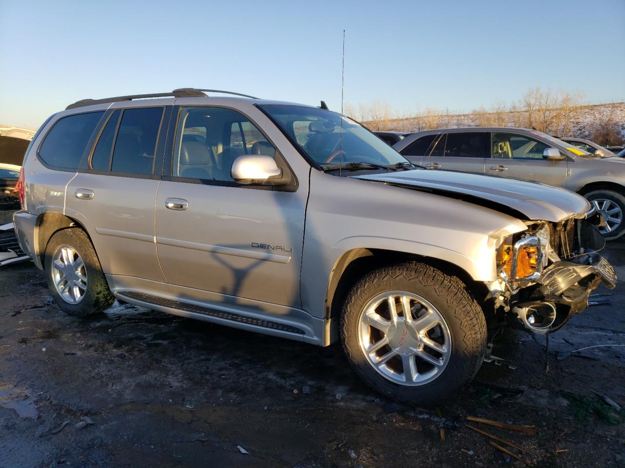 2007 GMC Envoy - Image 4