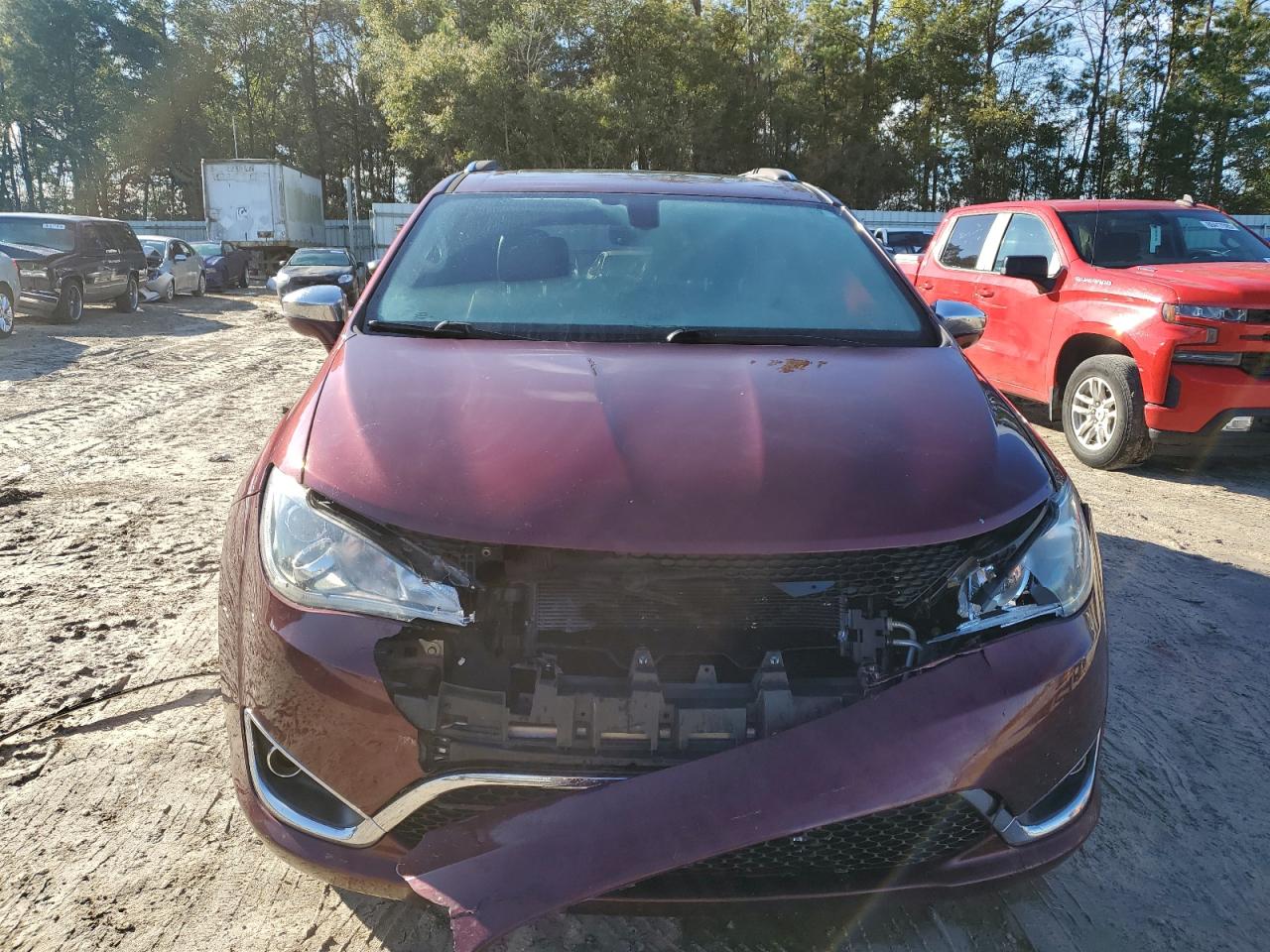2017 Chrysler Pacifica - Image 5