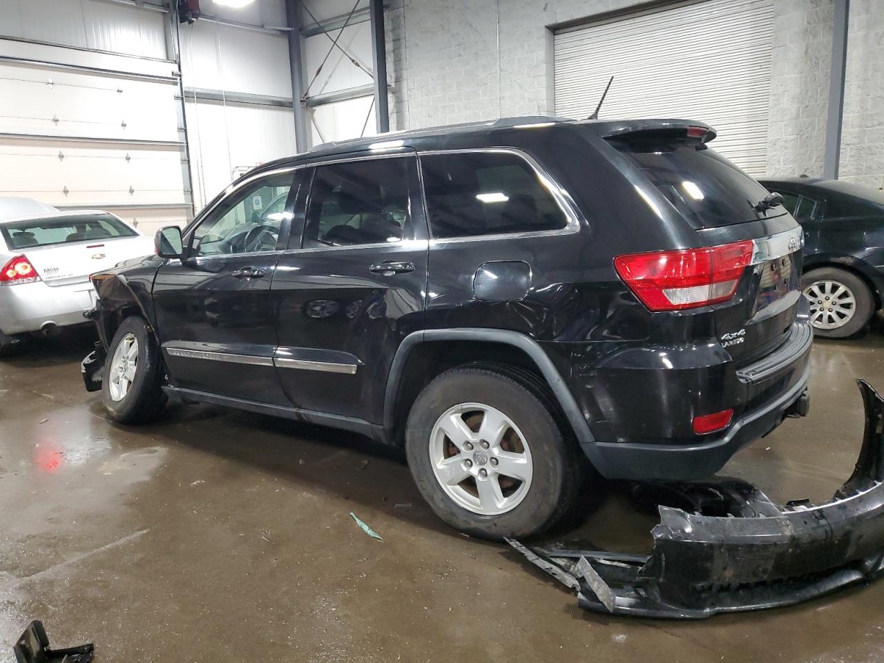 2011 Jeep Grand Cherokee - Image 2