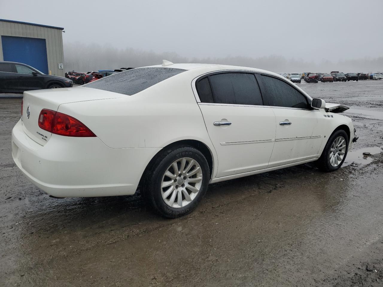 2009 Buick Lucerne - Image 3