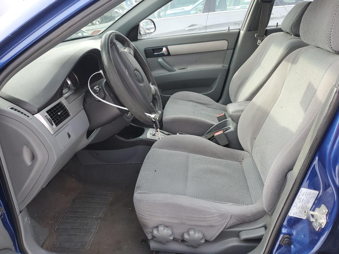 2008 Suzuki Forenza - Image 7