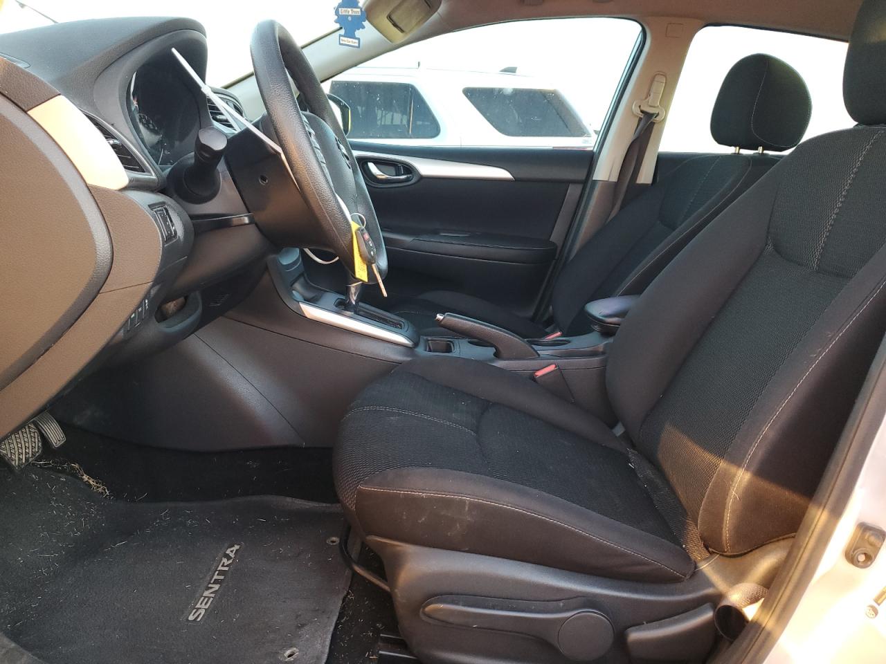 2017 Nissan Sentra - Image 7
