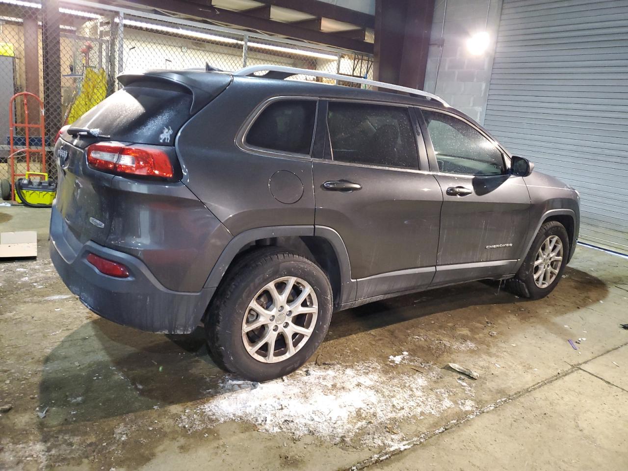 2016 Jeep Grand Cherokee - Image 3