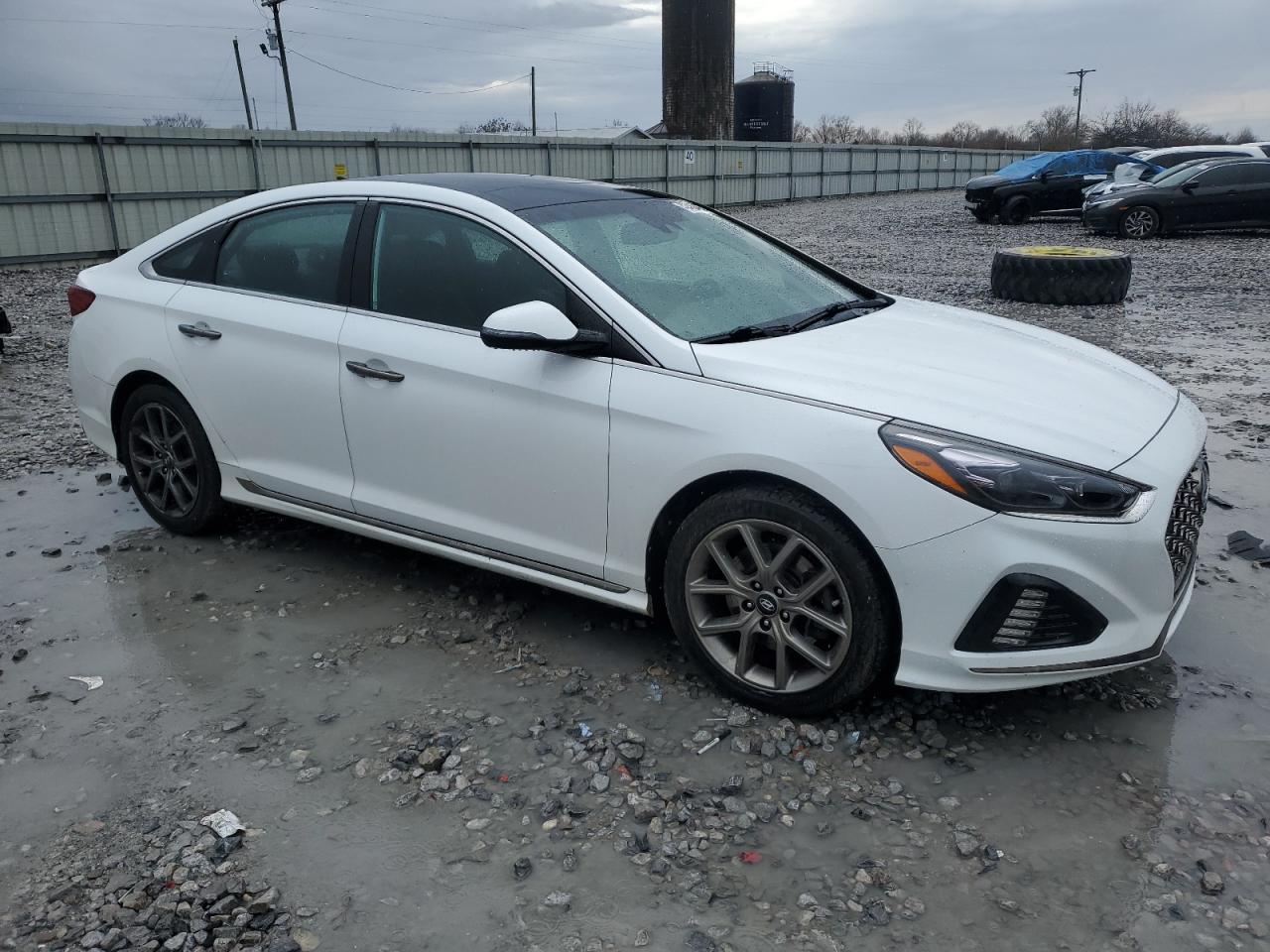 2018 Hyundai Sonata - Image 4