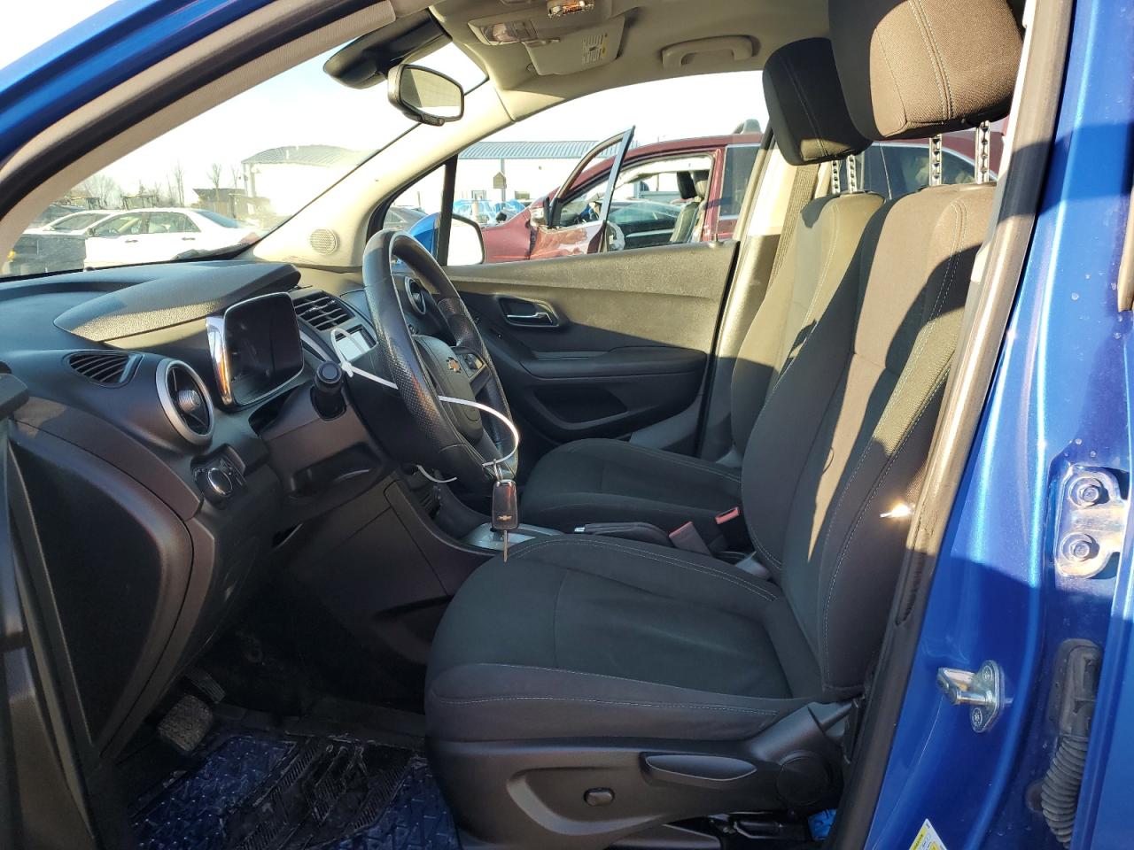 2015 Chevrolet Trax Ls VIN: KL7CJKSB3FB115304 Lot: 88740055