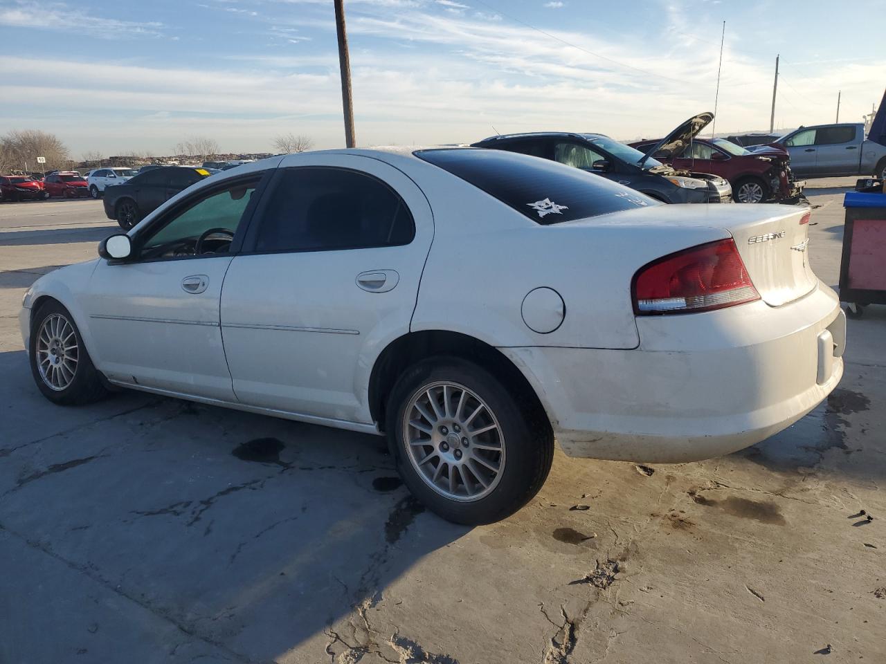 2005 Chrysler Sebring - Image 2
