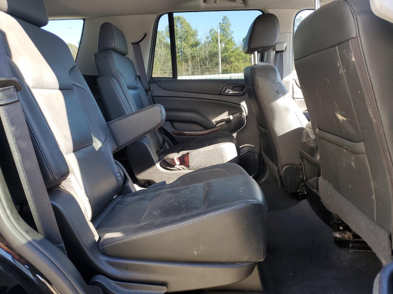 2020 GMC Yukon - Image 11