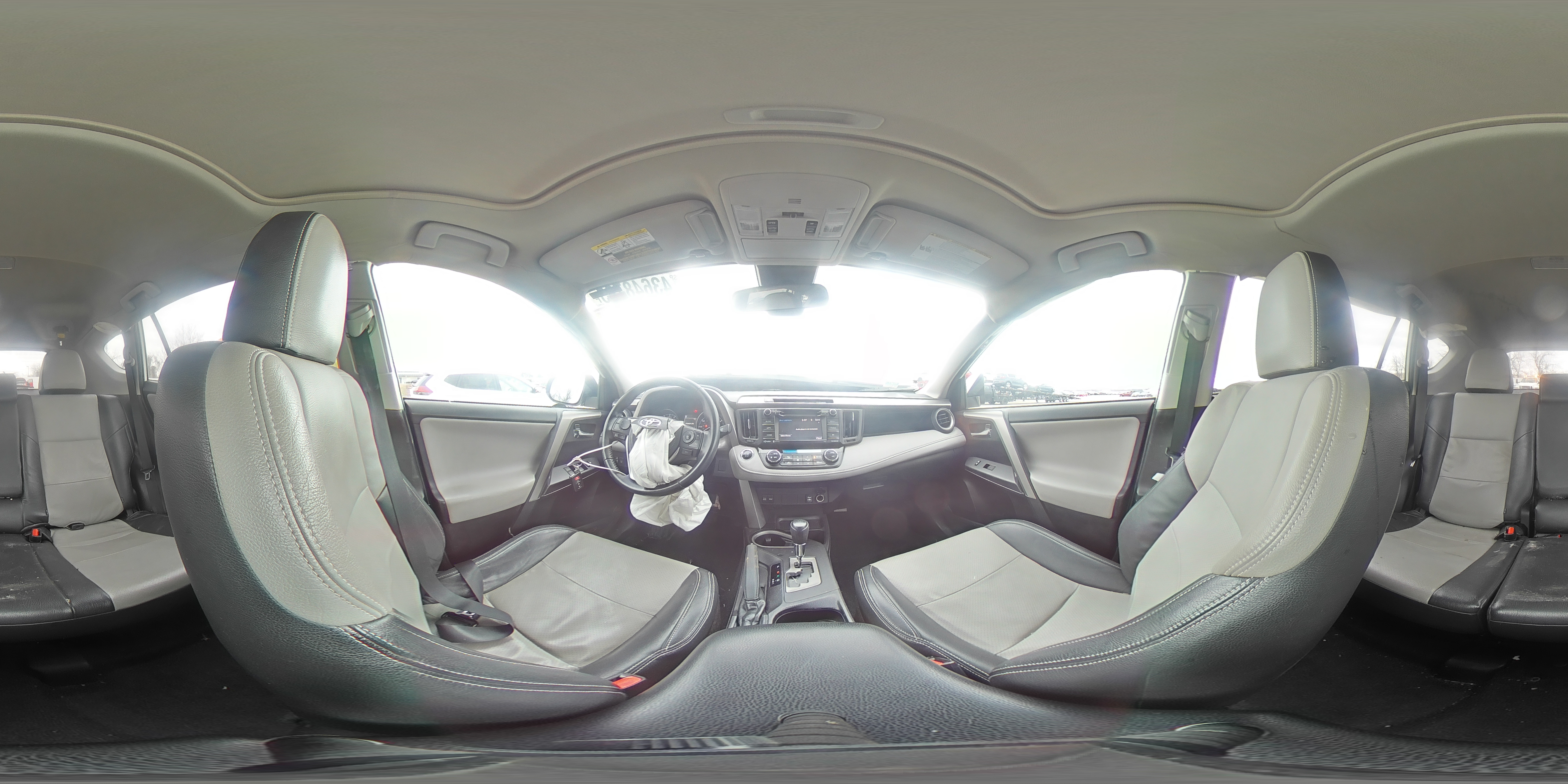 2018 Toyota RAV 4 - Image 14