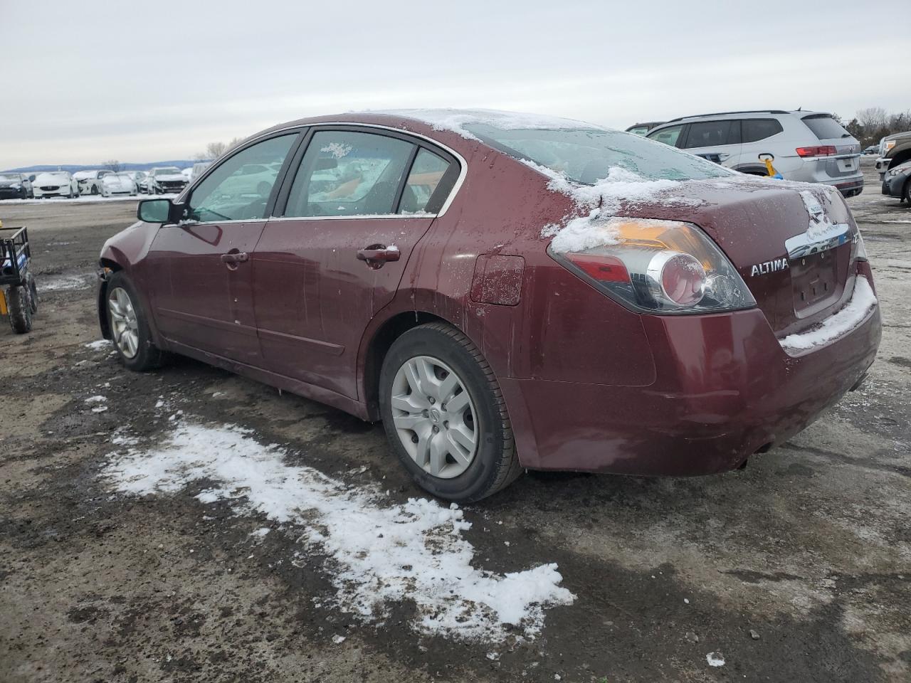 2011 Nissan Altima - Image 2